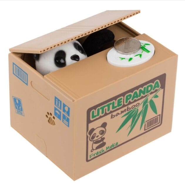 Tirelire automatique avec un mignon petit panda à l’intérieur